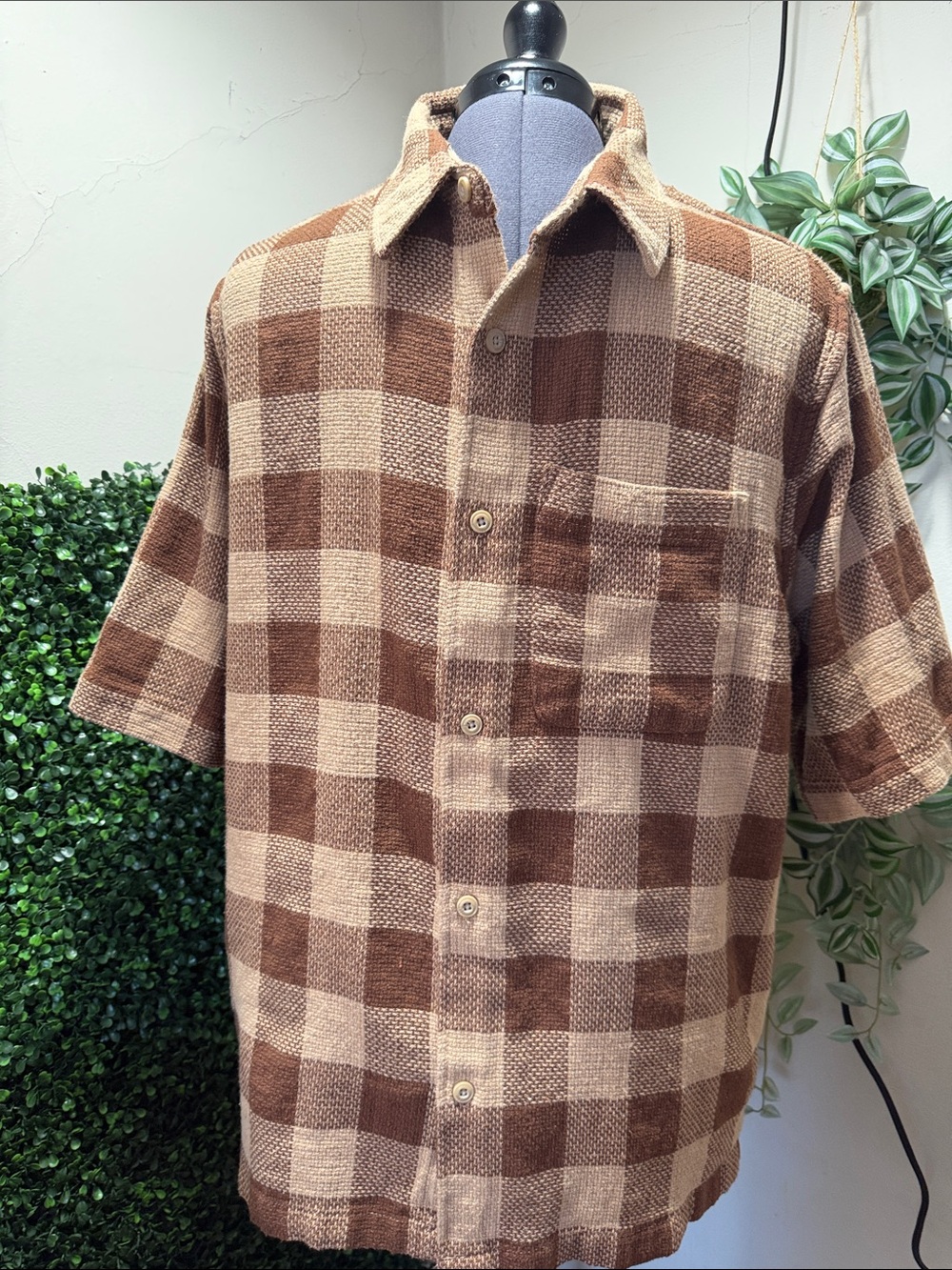 Casual Brown Plaid Short-Sleeve Button-Down Shirt